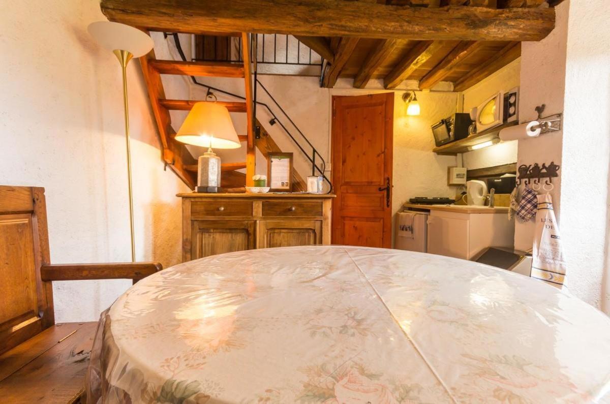 La Maison Bleue Arquian Esterno foto